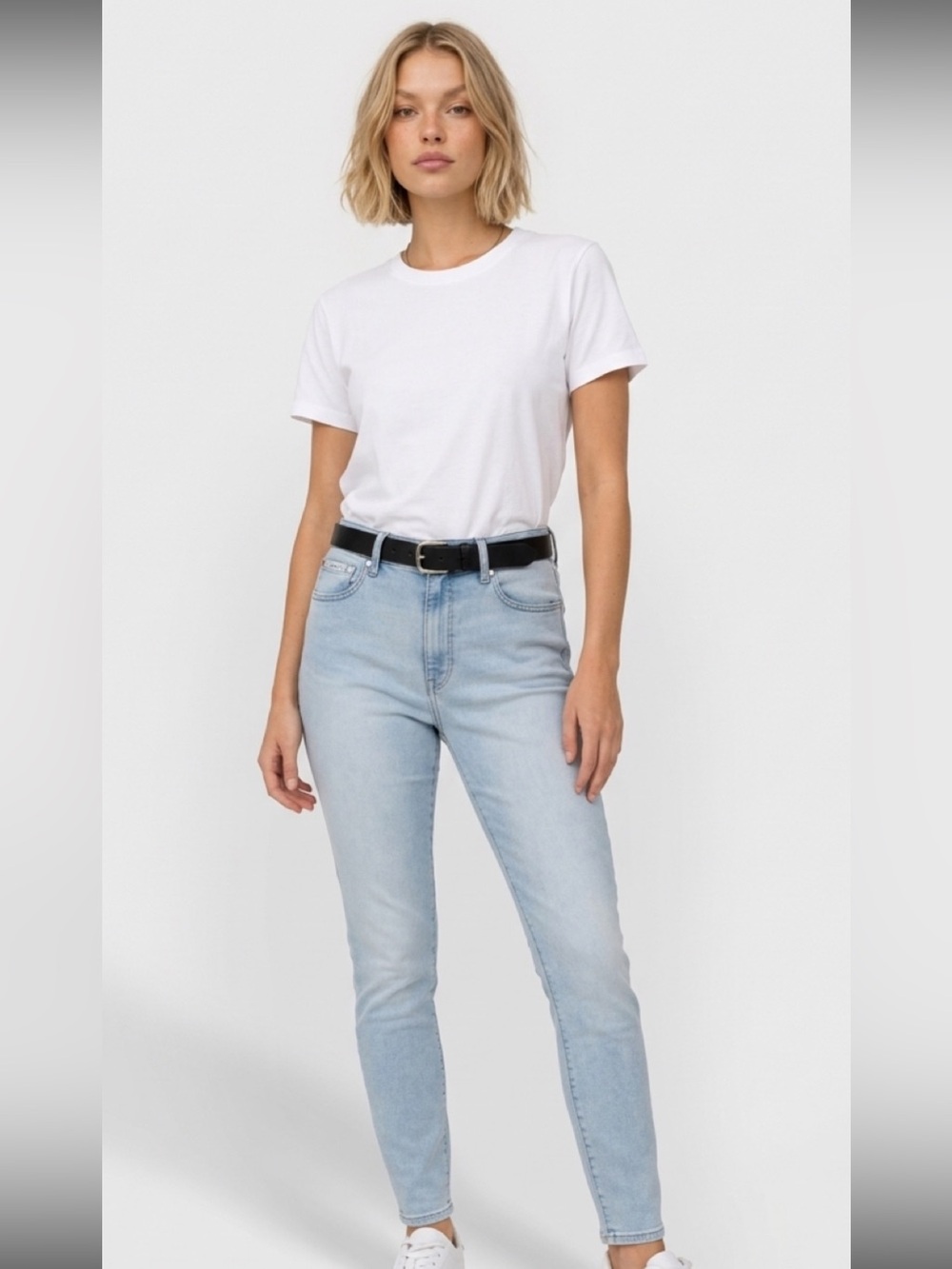 Calvin Klein High Rise Skinny Ankle Jeans Women's Size 33 / 16 Light Wash